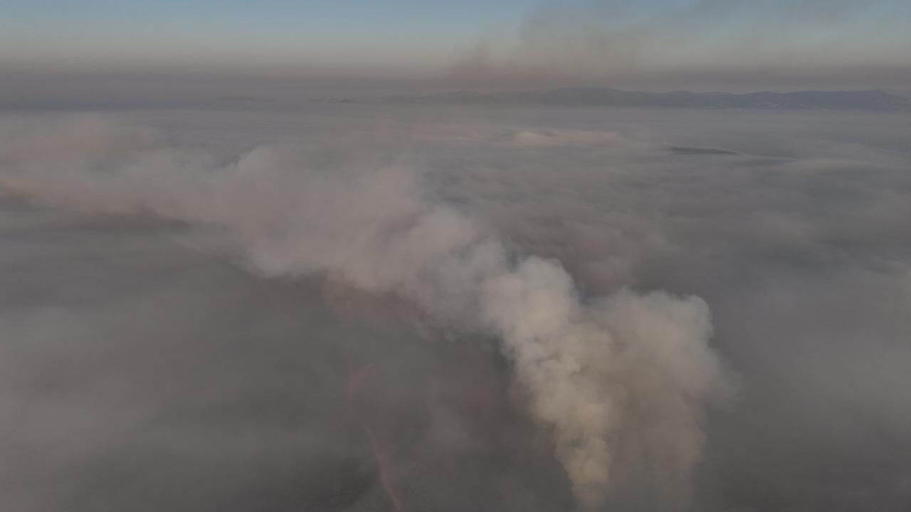 Bursa'da göz gözü görmüyor! Duman bulutu gökyüzünü kapladı Bursa'da göz gözü görmüyor! Duman bulutu gökyüzünü kapladı - 3. Resim