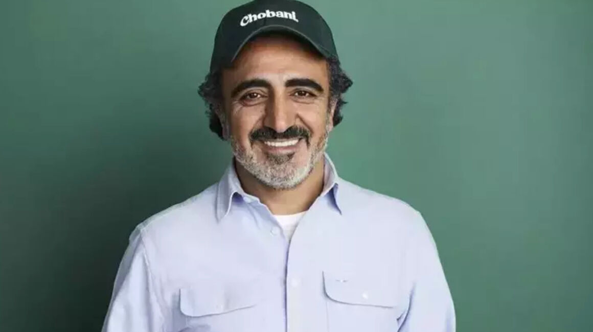 Chobani ne demek? Chobani'nin sahibi Hamdi Ulukaya Fenerbahçe'ye sponsor oldu Chobani ne demek? Chobani'nin sahibi Hamdi Ulukaya Fenerbahçe'ye sponsor oldu - 3. Resim