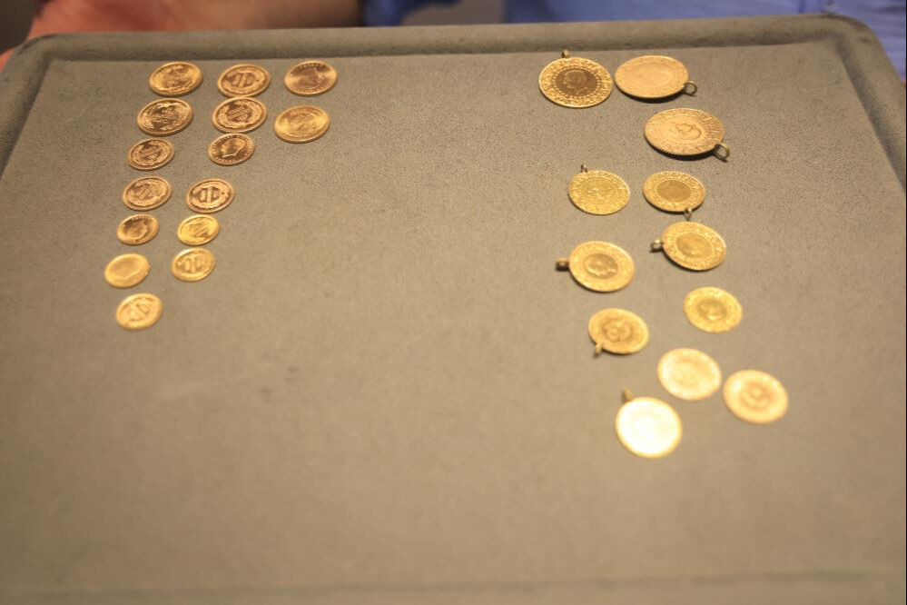 Evlenecekler dikkat! Düğünde sahte ve gramajı düşük altın uyarısı Evlenecekler dikkat! Düğünde sahte ve gramajı düşük altın uyarısı - 2. Resim