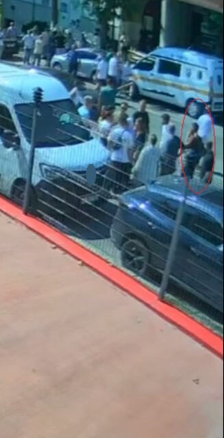 Gazeteciye saldırıp, telefonunu zorla aldılar! Savcılık talebine rağmen serbest kaldılar Gazeteciye saldırıp, telefonunu zorla aldılar! Savcılık talebine rağmen serbest kaldılar - 3. Resim