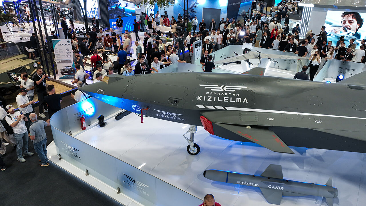 IDEF 2025'te yoğun trafik! Azerbaycan'dan İngiltere'ye Libya'dan Somali'ye IDEF 2025'te yoğun trafik! Azerbaycan'dan İngiltere'ye Libya'dan Somali'ye IDEF 2025'te yoğun trafik - 1. Resim