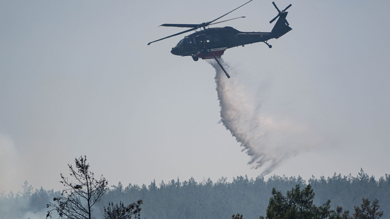 İzmir'de orman yangını! Bornova'daki alevler Buca'ya sıçradı İzmir'de orman yangını! Bornova'daki alevler Buca'ya sıçradı - 7. Resim