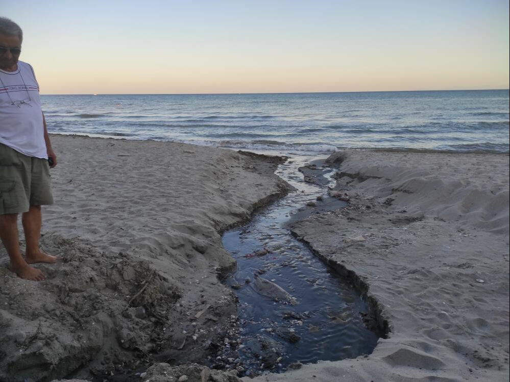 Lağım alarmı! 5 bin kişi tehlikede, acil çözüm çağrısı yaptılar - 1. Resim