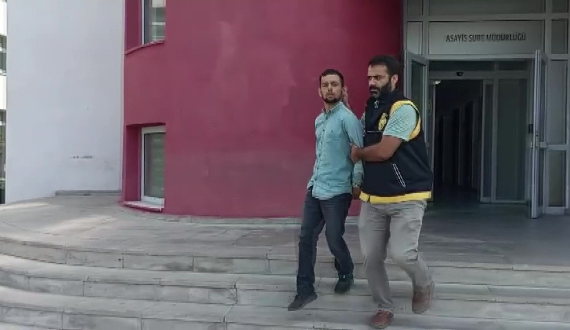 Motosiklet hırsızından pes dedirten sözler! "Heves" savunması şoke etti Motosiklet hırsızından pes dedirten sözler! "Heves" savunması şoke etti - 2. Resim