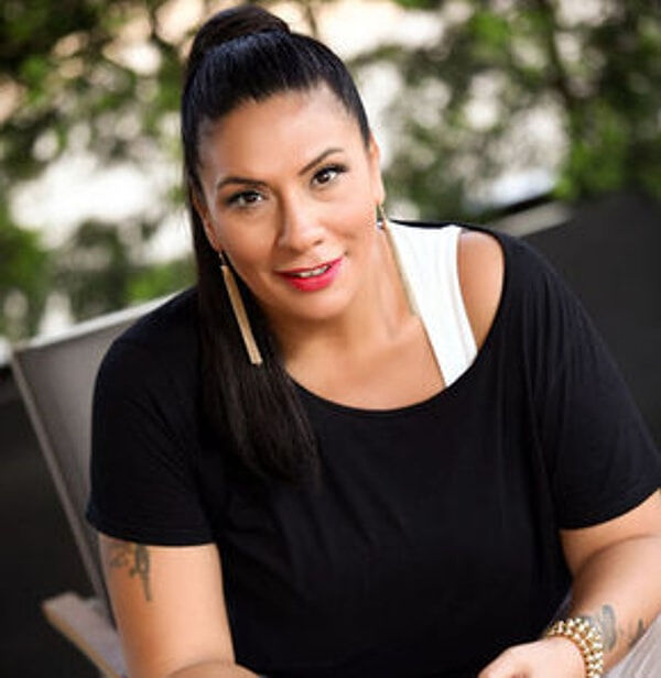 Şarkıcı Işın Karaca 4 ayda 24 kilo verdi! Son halini görenler inanamadı: "Bu o olamaz kandırıyorsunuz" - 1. Resim