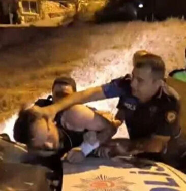 Ufuk Aytekin kimdir? FETÖ'den ihraç edildiği ortaya çıktı Ufuk Aytekin kimdir? FETÖ'den ihraç edildiği ortaya çıktı - 2. Resim