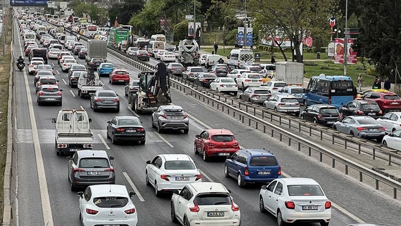 2 buçuk milyon sürücü için son çağrı! Şu an 15 lira, 2 gün sonra 7 bin 438 lira olacak 2 buçuk milyon sürücü için son çağrı! Şu an 15 lira, 2 gün sonra 7 bin 438 lira olacak