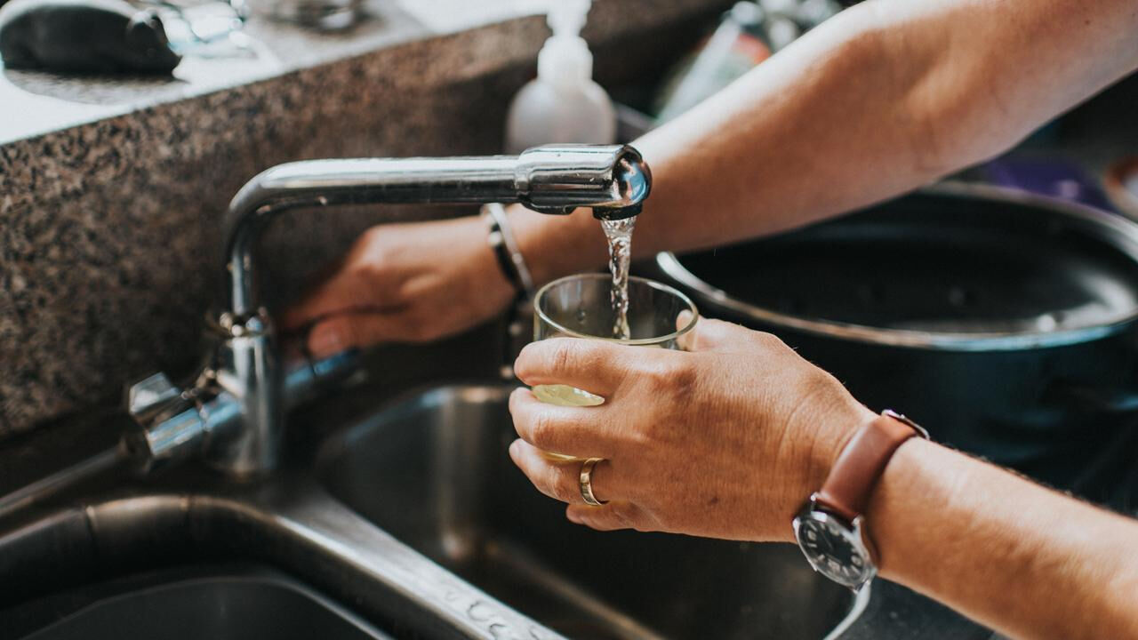 22 saatlik su kesintisi yapılacak! İzmir'de su kesintisi saat kaçta, hangi mahallelerde olacak? 22 saatlik su kesintisi yapılacak! İzmir'de su kesintisi saat kaçta, hangi mahallerde olacak? - 1. Resim