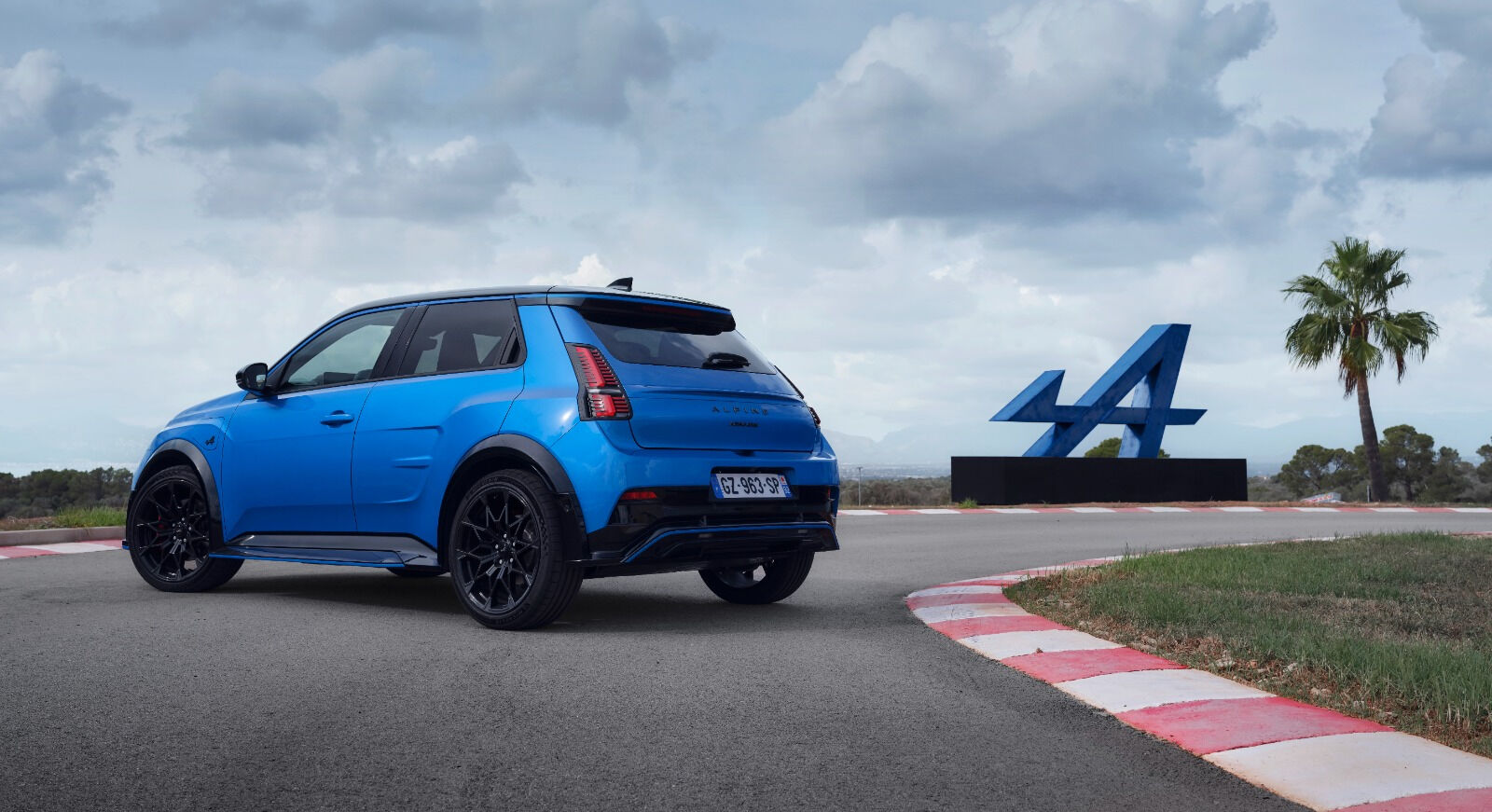 Alpine A290 Türkiye’de satışa sunuldu: Yarış ruhunu şehre taşıyan elektrikli Alpine A290 Türkiye’de satışa sunuldu: Yarış ruhunu şehre taşıyan elektrikli - 3. Resim