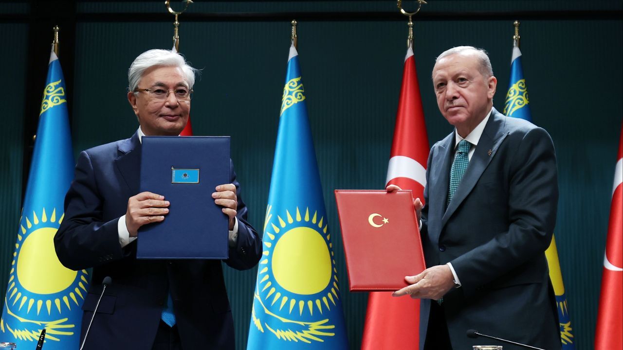 20 anlaşma imzalandı! Cumhurbaşkanı Erdoğan: Kazakistan ile ticarette hedef 15 milyar dolar - Gündem