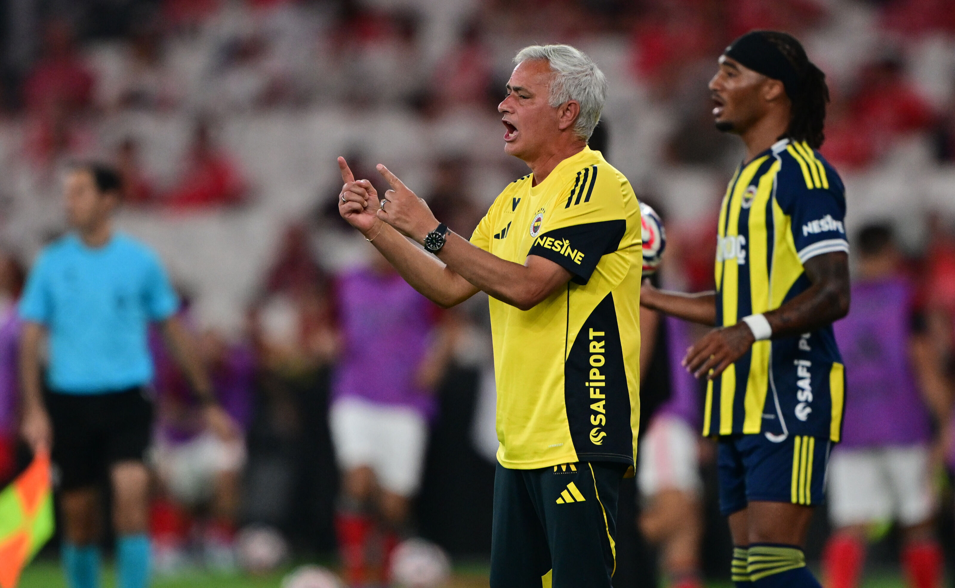 Fenerbahçe her sezon olduğu gibi yine transferde rötar yaşıyor! Zaman az beklenti çok Fenerbahçe her sezon olduğu gibi yine transferde rötar yaşıyor! Zaman az beklenti çok - 3. Resim