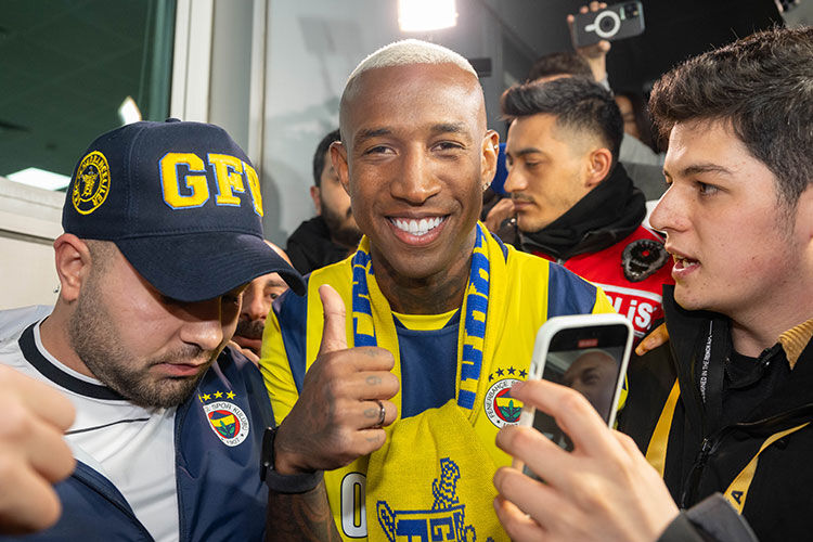 Fenerbahçe'de Talisca kararı! Mourinho'nun raporu olay oldu Fenerbahçe'de Talisca kararı! Mourinho'nun raporu olay oldu - 2. Resim