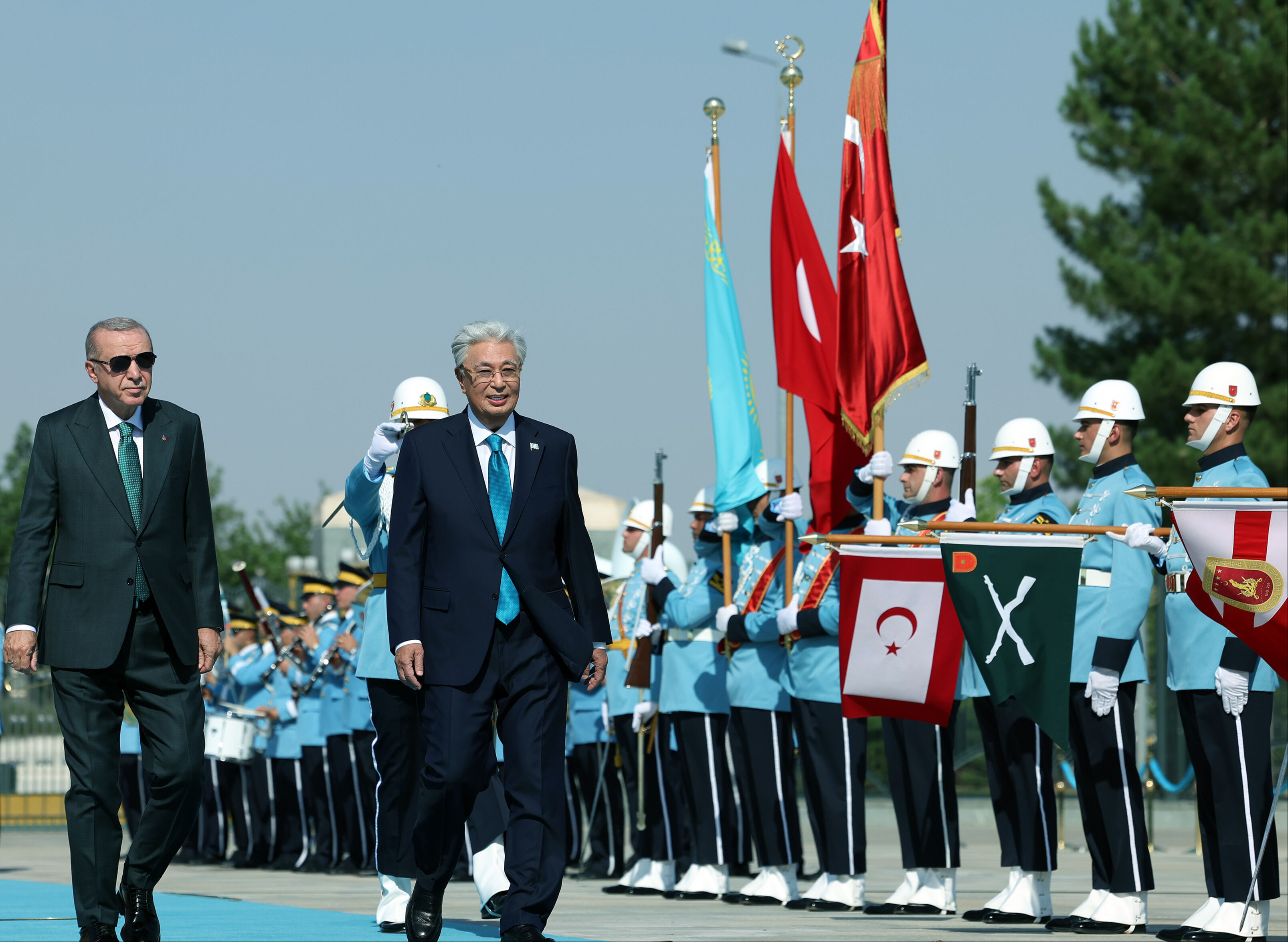 İsrail, açlığı silah olarak kullanıyor! Cumhurbaşkanı: Gazze'deki durum Nazi kampından kötü 18 anlaşma imzalandı! Cumhurbaşkanı Erdoğan: Kazakistan ile ticarette hedef 15 milyar dolar! - 2. Resim