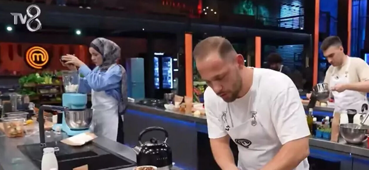 MasterChef'te yedeklerden kim kazandı? Kadroya giren yarışmacılar belli oldu MasterChef yedeklerden kim kazandı? - 2. Resim