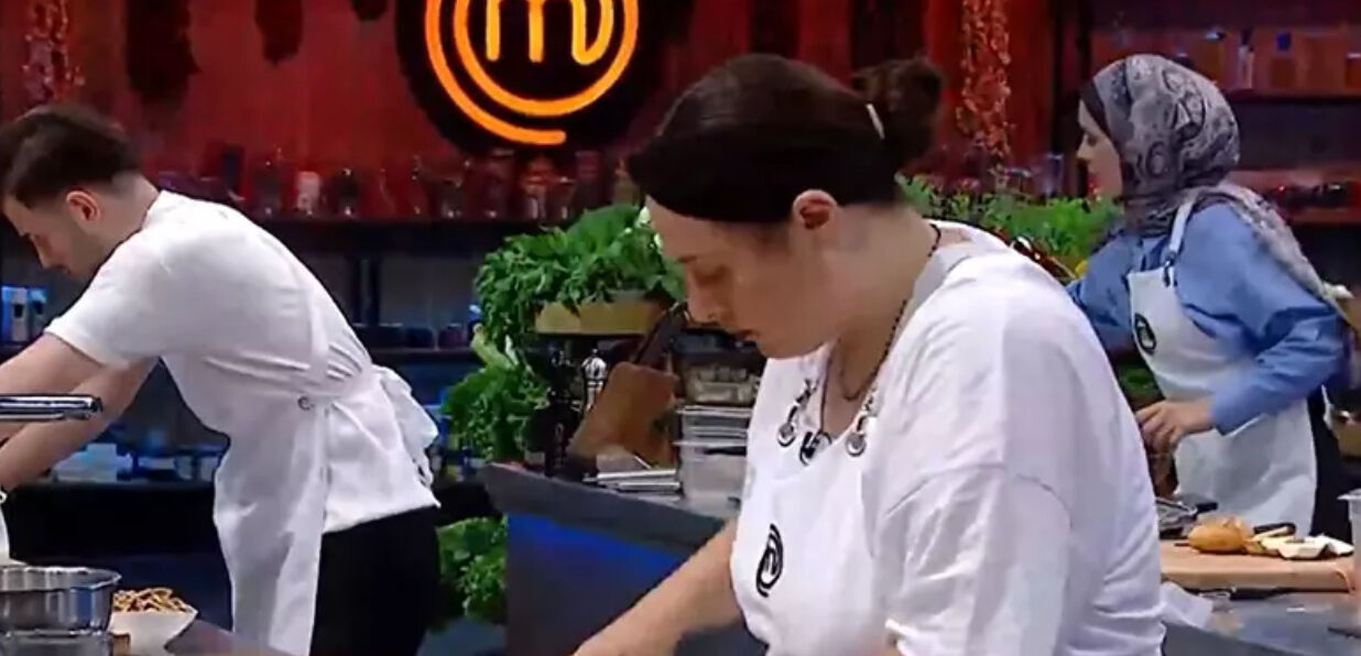 MasterChef'te yedeklerden kim kazandı? Kadroya giren yarışmacılar belli oldu MasterChef yedeklerden kim kazandı? - 3. Resim