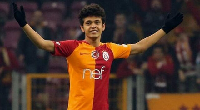 'Nereden nereye' dedirtti! Galatasaray tarihine geçti, 22 yaşında kulüpsüz kaldı 'Nereden nereye' dedirtti! Galatasaray tarihine geçti, 22 yaşında kulüpsüz kaldı - 2. Resim