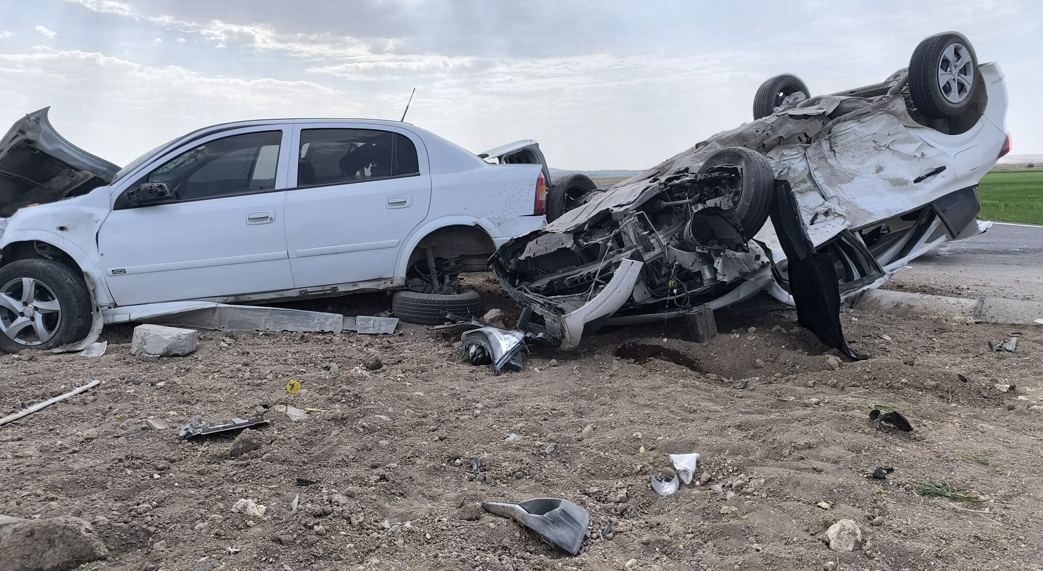 Şanlıurfa'da iki otomobilin çarpıştığı kazada can pazarı! - 1. Resim