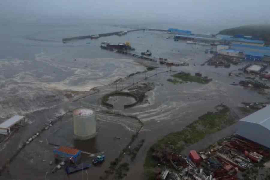 8.8'lik deprem sonrası Pasifik tetikte! Bir ülkede daha yüksek alarma geçildi 8.8'lik deprem sonrası pasifik tetikte! Bir ülkede daha yüksek alarma geçildi - 2. Resim