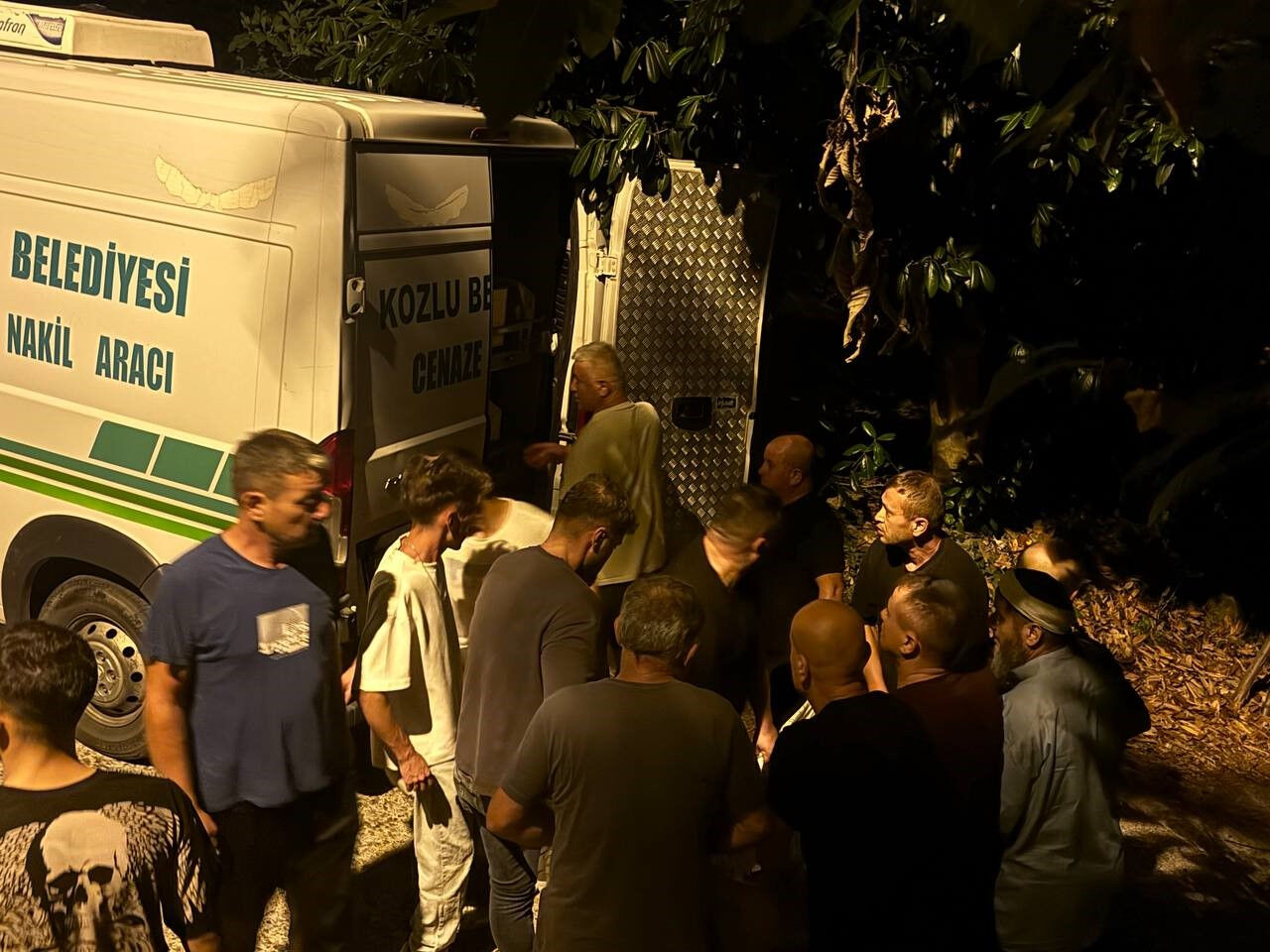 Gazeteci Cem Küçük’ün acı günü! Babası fındık bahçesinde ölü bulundu Gazeteci Cem Küçük’ün acı günü! Babası fındık bahçesinde ölü bulundu - 1. Resim