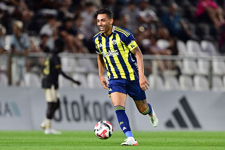 Gitti, gidecek derken her şey bir anda değişti! Mourinho'nun İrfan Can Kahveci kararı Gitti, gidecek derken her şey bir anda değişti! Mourinho'nun İrfan Can Kahveci kararı - 1. Resim