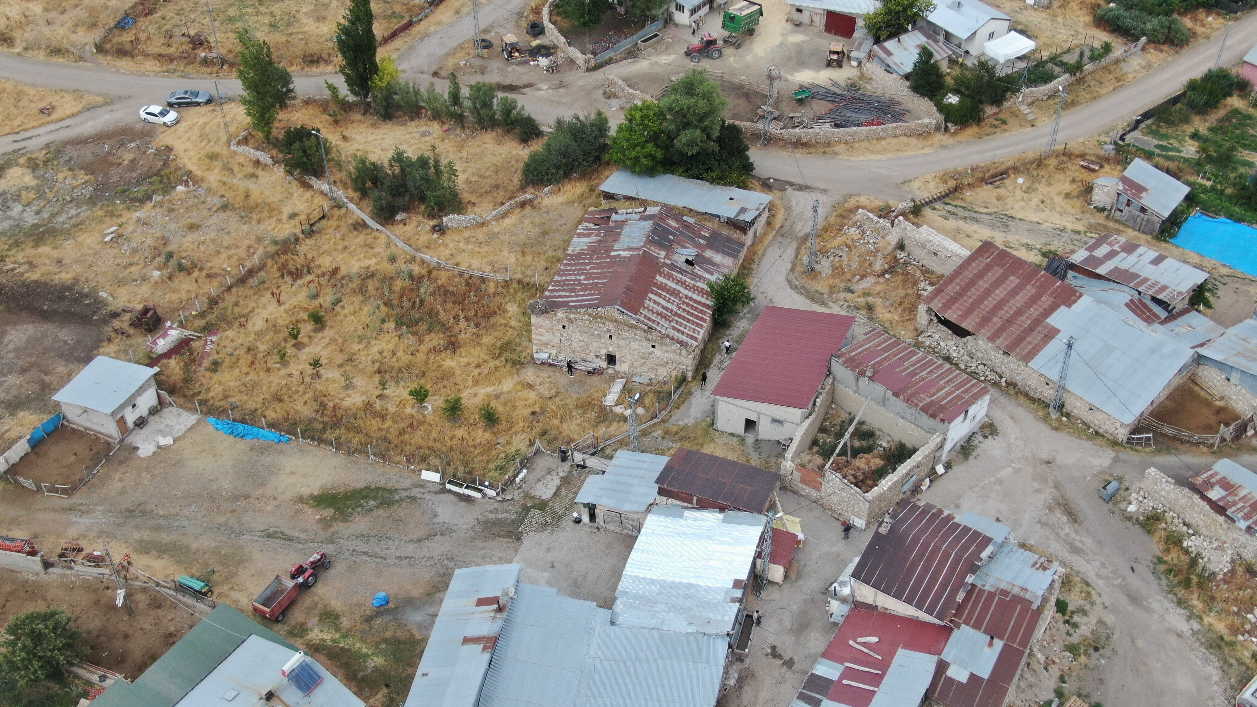 Göydün köyünde 100 milyon liraya satışa çıktı! Görmek isteyen çok, gören az... Göydün köyünde 100 milyon liraya satışa çıktı! Görmek isteyen çok, gören az... - 2. Resim