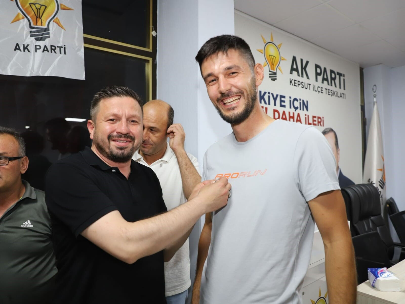 Yeniden Refah'ta büyük kopuş! Onlarca kişi istifa ederek AK Parti'ye geçti - 2. Resim