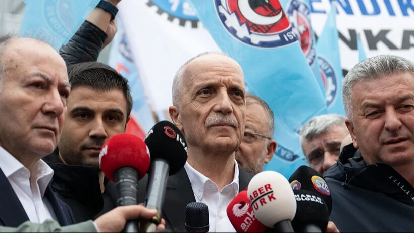 Zam pazarlığında kriz! 500 kamu kurumunda grev başlıyor, TÜRK-İŞ'ten Cumhurbaşkanı Erdoğan'a mesaj Zam pazarlığında kriz! 500 kamu kurumunda grev başlıyor, TÜRK-İŞ'ten Cumhurbaşkanı Erdoğan'a mesaj - 2. Resim