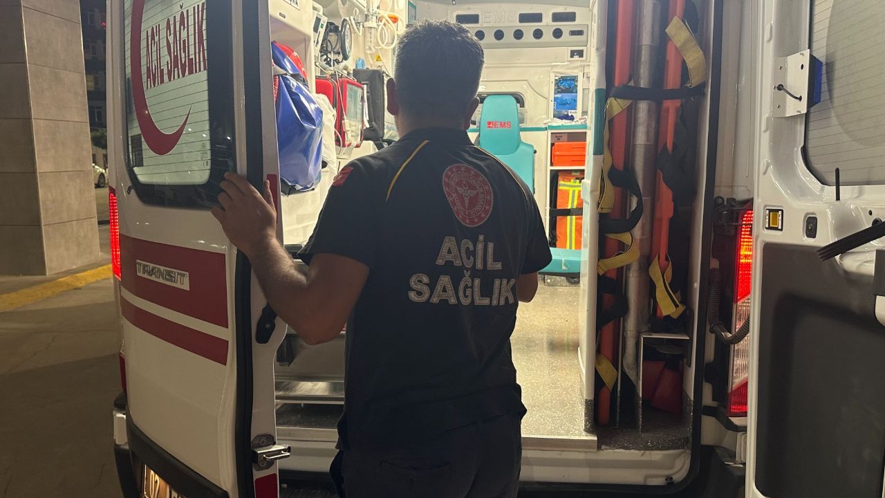 3 yaşındaki çocuk fare zehri içti! Hayat mücadelesi veriyor 3 yaşındaki çocuk fare zehri içti! Hayat mücadelesi veriyor