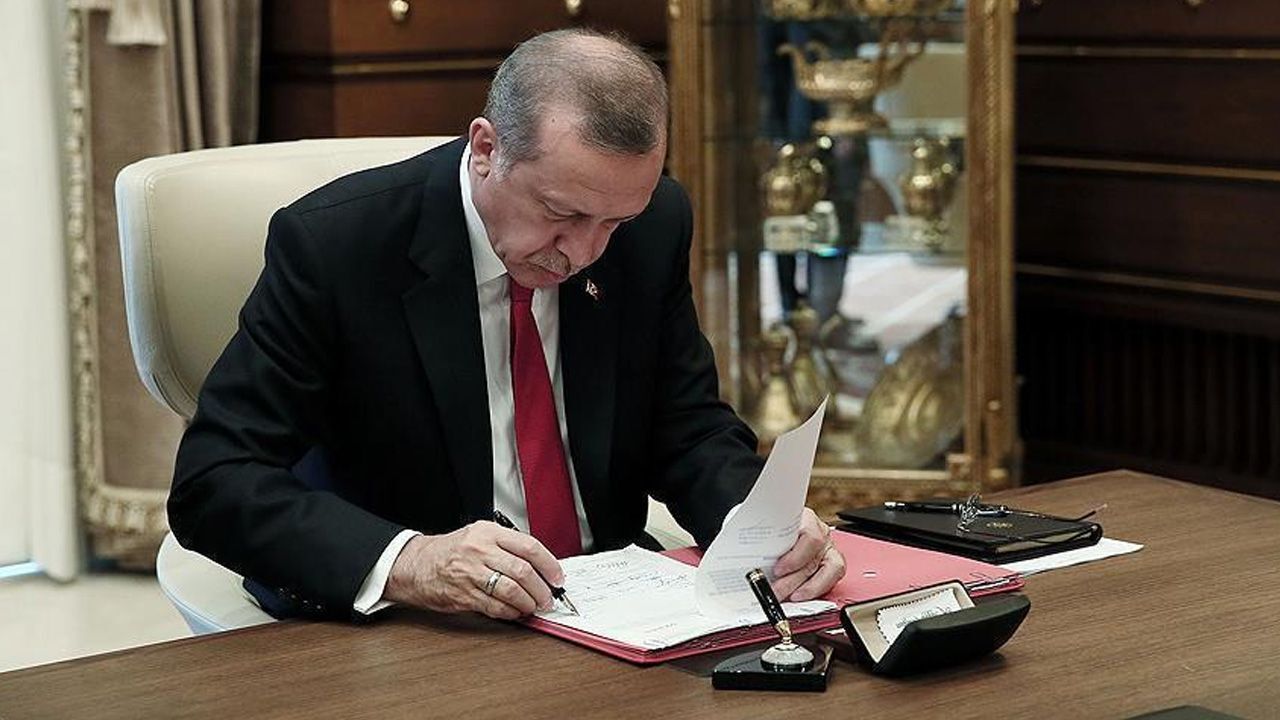 Cumhurbaşkanı Erdoğan imzaladı! Maden işçilerinin grevi 60 gün ertelendi Cumhurbaşkanı Erdoğan imzaladı! Maden işçilerinin grevi 60 gün ertelendi