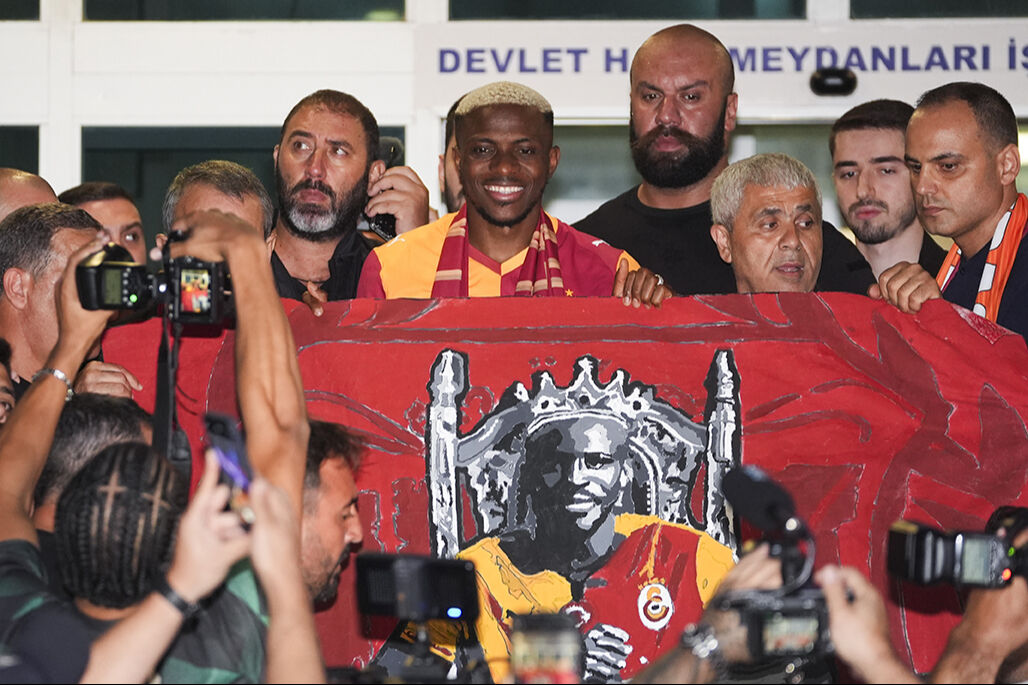 Herkes o videoyu konuşuyor! Osimhen geldi, büyük kriz çıktı! Açıklamalar peş peşe geldi. - 1. Resim