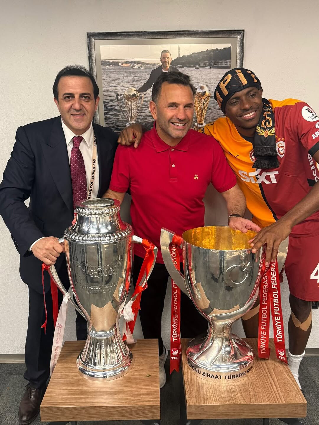 Herkes o videoyu konuşuyor! Osimhen geldi, büyük kriz çıktı! Açıklamalar peş peşe geldi. - 5. Resim