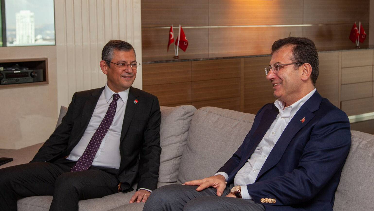 İmamoğlu olmazsa adaylığını koyacak mı? Özgür Özel ilk kez bu kadar net konuştu İmamoğlu olmazsa adaylığını koyacak mı? Özgür Özel ilk kez bu kadar net konuştu - 1. Resim