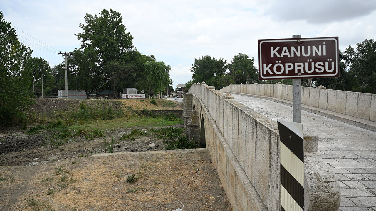 O eski halinden eser yok şimdi! Edirne'deki Tunca Nehri'nden yürek burkan manzaralar O eski halinden eser yok şimdi! Edirne'deki Tunca Nehri'nden yürek burkan manzaralar - 4. Resim