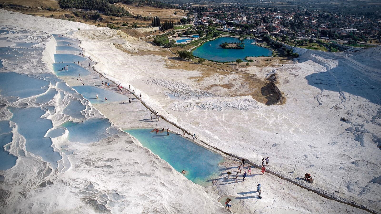 Pamukkale travertenleri kararma riski altında... Turizmciler çağrıda bulundu - 1. Resim