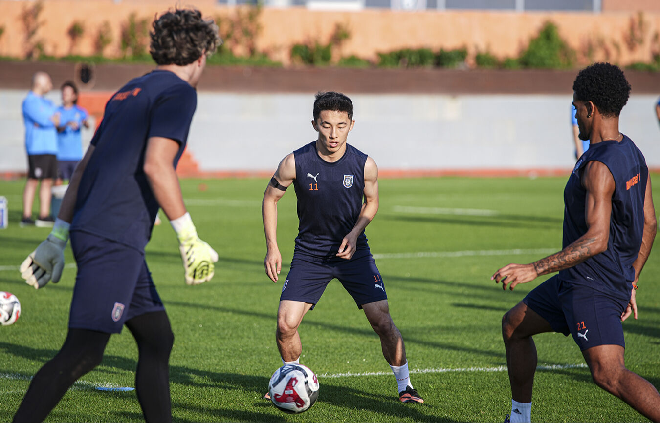 Süper Lig'de rekor transfer: Cengiz Ünder'i tahtından etti  - 1. Resim