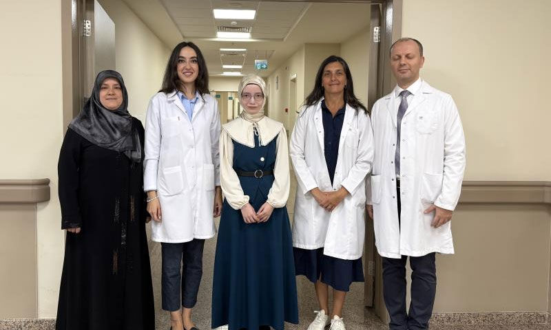 Türk doktorlar tarih yazdı! Kübra Nur 23 yıl sonra ilk kez gülümsedi Türk doktorlar tarih yazdı! Kübra Nur 23 yıl sonra ilk kez gülümsedi - 2. Resim