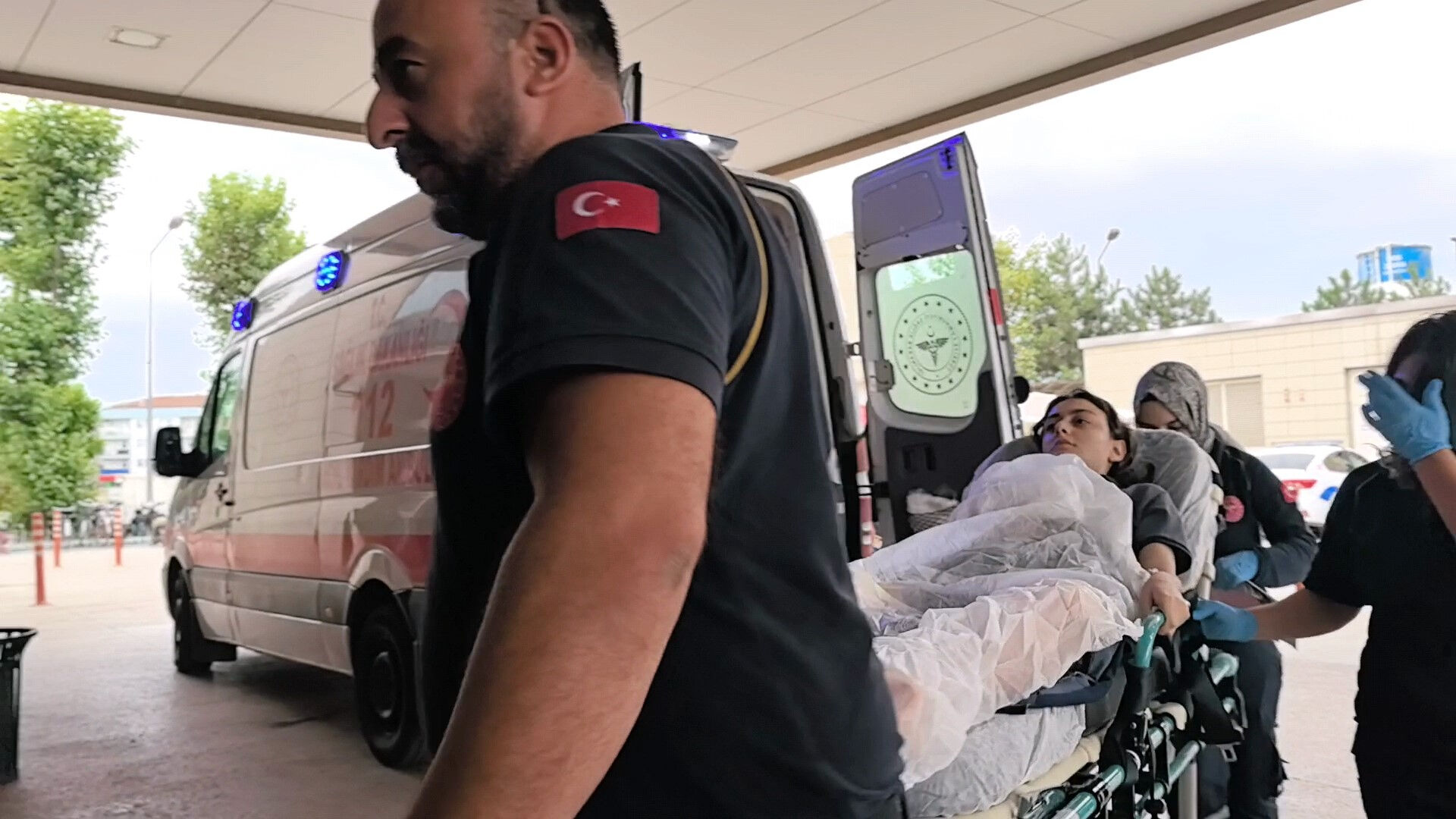 Zincir market çalışanının üzerine kaynar su döküldü! İkinci derece yanık oluştu - 2. Resim