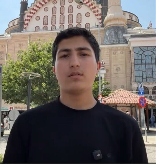 Ayasofya hayali içini ilk adımı attı! Genç hafız kıraatiyle takdir topladı Ayasofya hayali içini ilk adımı attı! Genç hafız kıraatiyle takdir topladı - 1. Resim