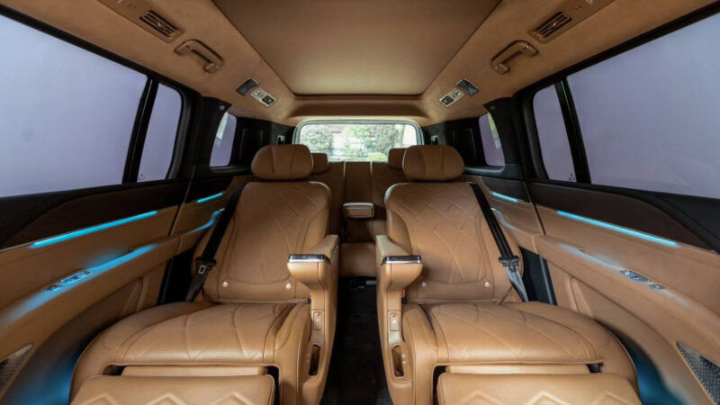 BYD’den ultra lüks markalara göz dağı: 1.180 HP’lik U8L sahnede - 3. Resim