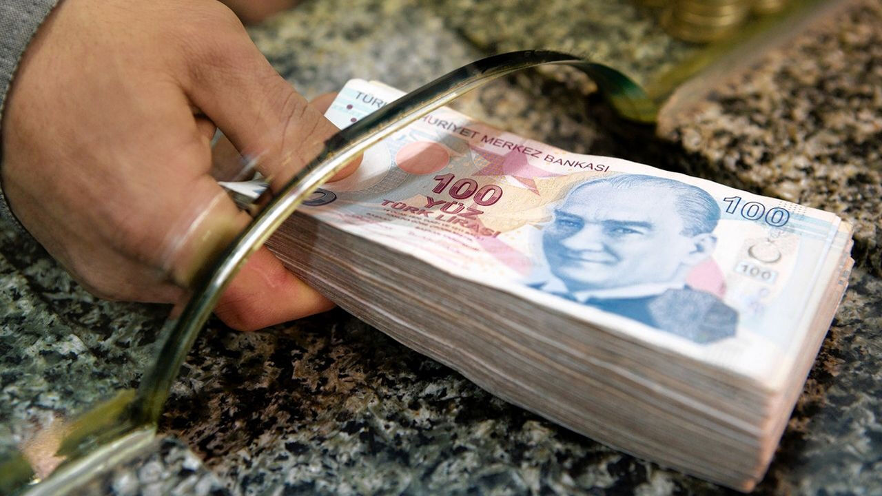 Cumartesi bankalar açık mı? Cumartesi bankalar açık mı? Mesai saatleri belli oldu - 1. Resim