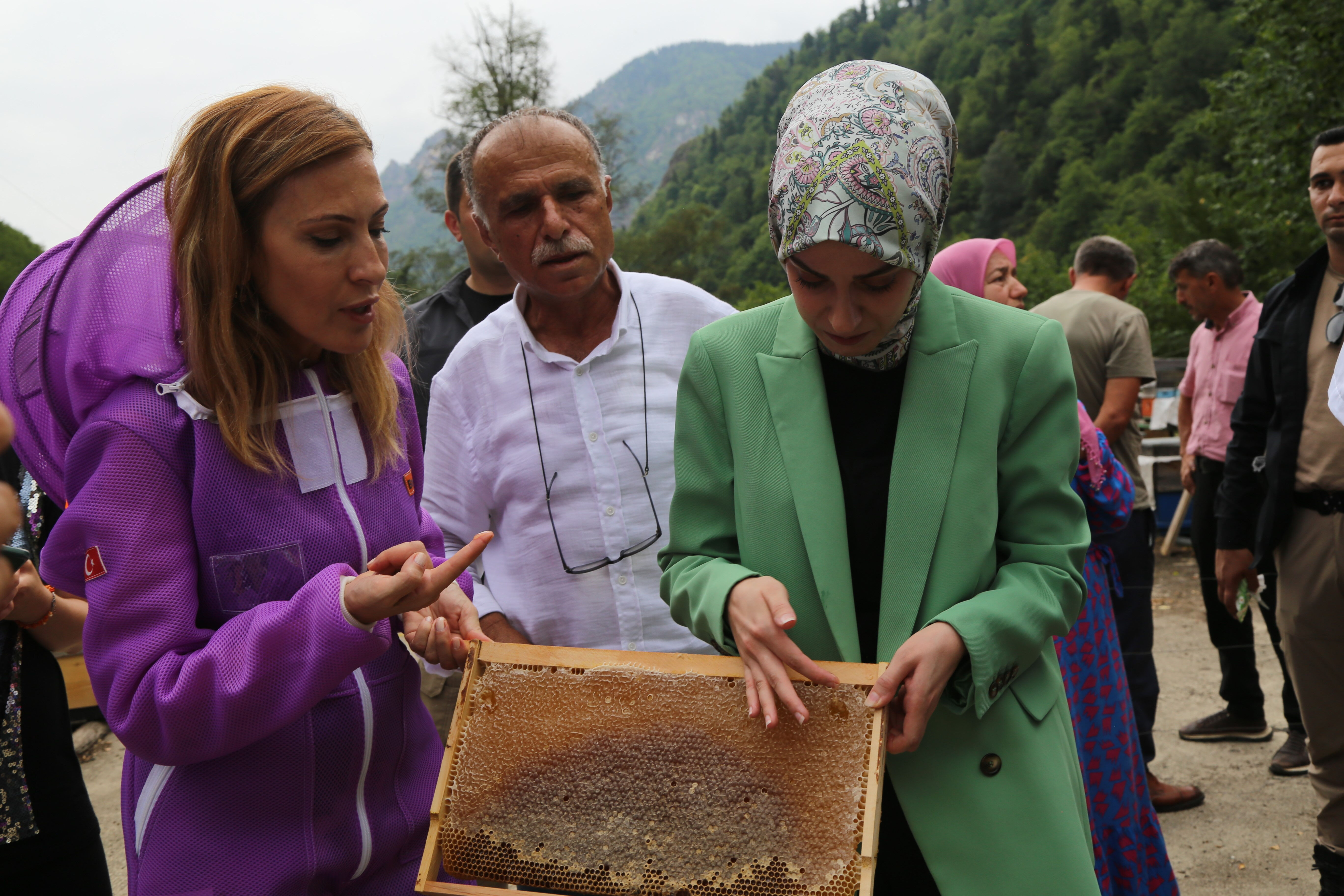 Hasadı törenle başladı! Yemek için değil şifa için - 3. Resim