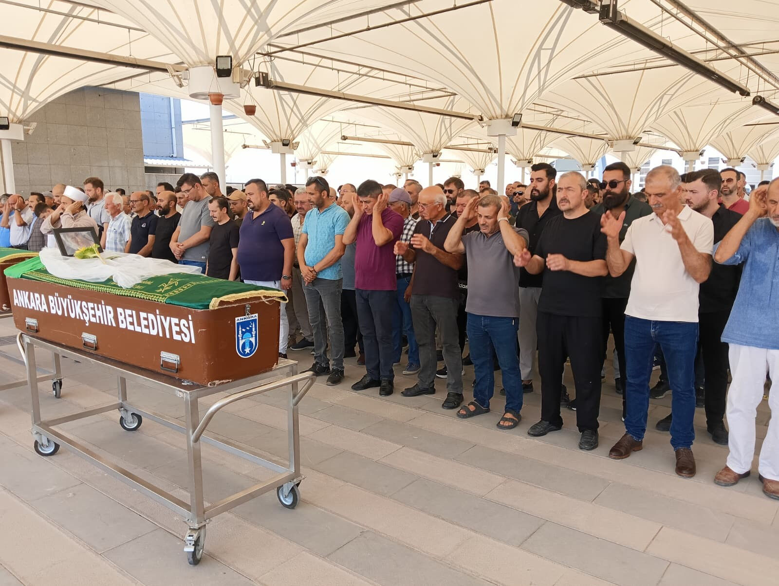 15 yaşındaki kız çocuğu 26 yaşındaki kadını boğarak öldürdü: İddialar korkunç 15 yaşındaki kız çocuğu 26 yaşındaki kadını boğarak öldürdü: İddialar korkunç - 1. Resim