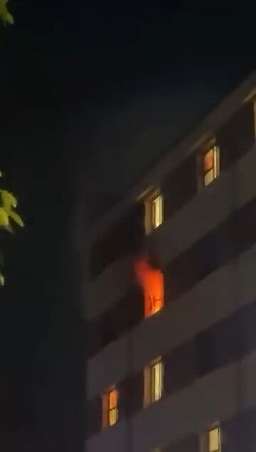 Bursa'da öğrenci yurdunda korkutan yangın! Ekipler olay yerine geldi - 1. Resim