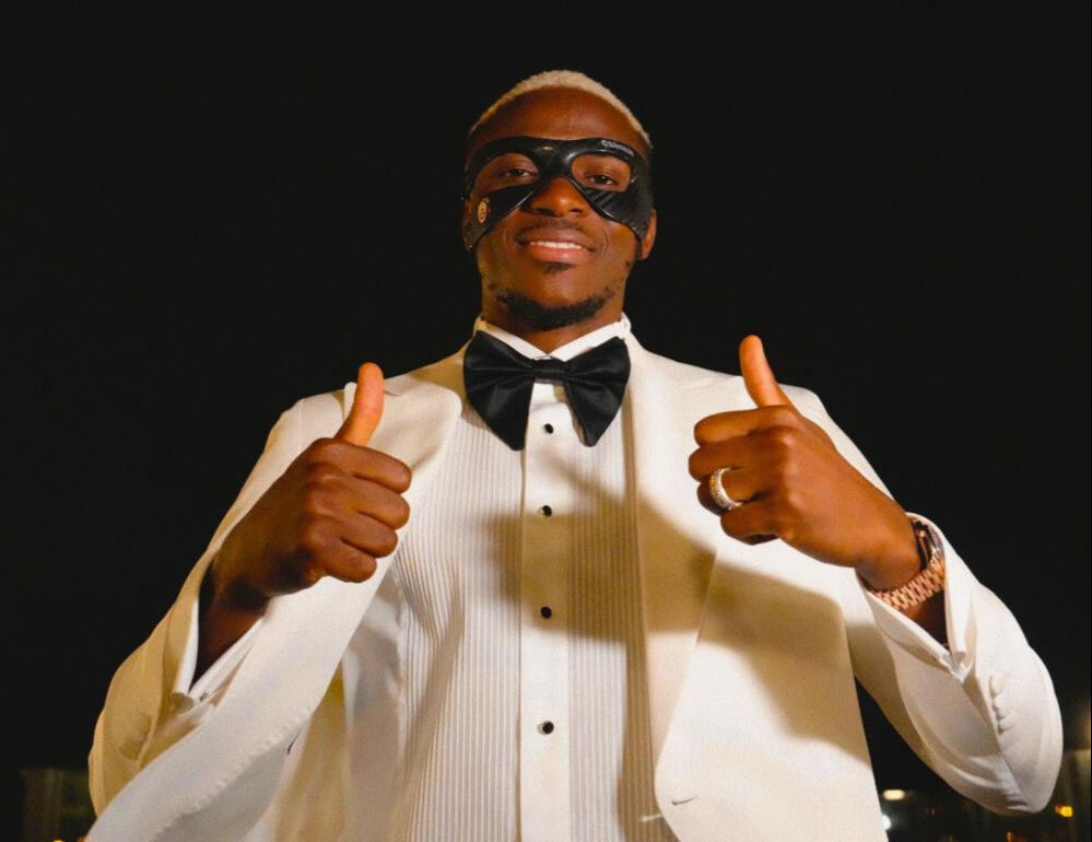 Galata Kulesi, 5 yıldız, Boğaz, maske, ada... Galatasaray'ın Osimhen videosu sosyal medyayı salladı Galata Kulesi, 5 yıldız, Boğaz, maske, Ada... Galatasaray'ın Osimhen videosu sosyal medyayı salladı - 4. Resim