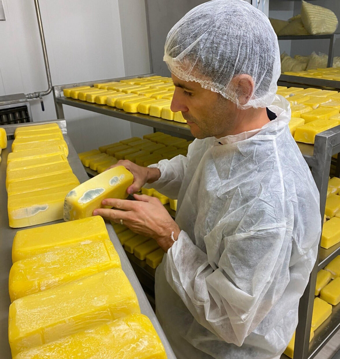 Hepsini vatandaşa yedireceklerdi! 1.5 ton küflenmiş ve bozulmuş ürün ele geçirildi - 2. Resim