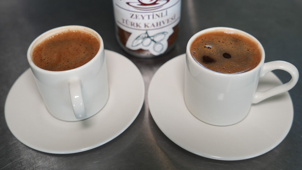 Klasik lezzete sıra dışı dokunuş! Türk kahvesiyle yurt dışında ilgi odağı oldular - 1. Resim