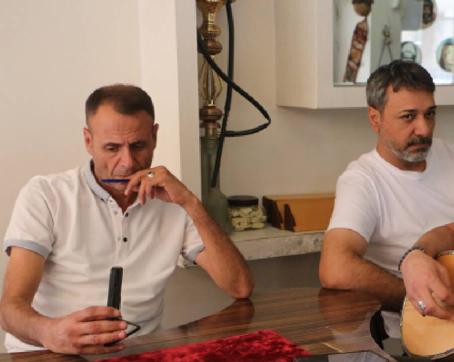 Sıcaklarla baş etmenin yeni yolu! Diyarbakır’daki o kıraathaneye gidenler şaşırıyor: İçerisinde yok yok… - 4. Resim