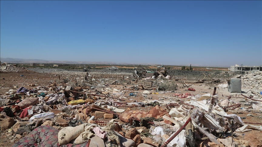 Suriye'nin güneyini bombaladılar! Tel Aviv 'Golan Tepelerini' bahane etti - 1. Resim