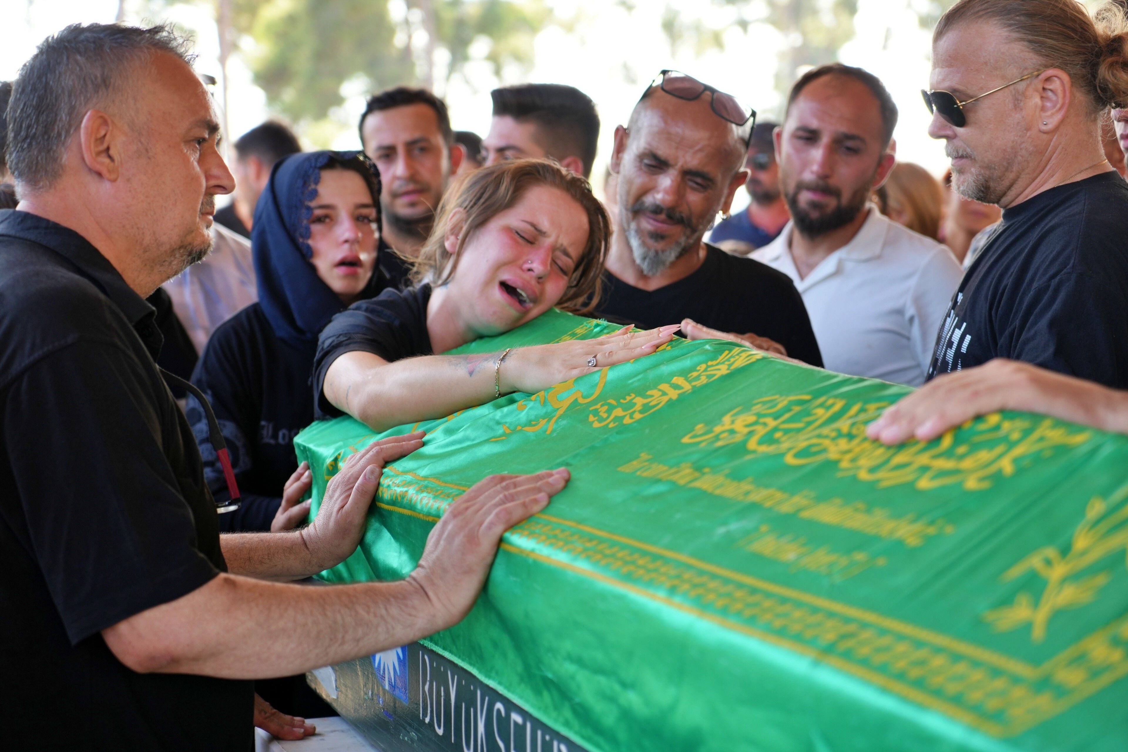 Tek teker can aldı, hamile eşinin feryatları yürek yaktı! "Nasıl yalnız bıraktın beni?" - 1. Resim