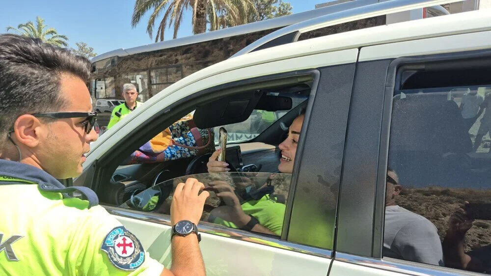 Trafik krizini çabuk unuttu! Bakın nerede ortaya çıktı, yaptığı hamle herkesi şaşırttı - 2. Resim